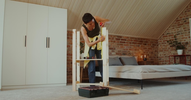 Jak sprytnie przemeblować mały pokój i zyskać przestrzeń?