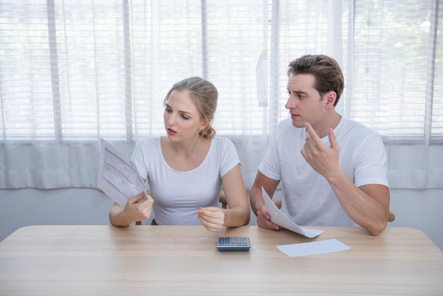 Kiedy trzeba płacić VAT, a kiedy nie?